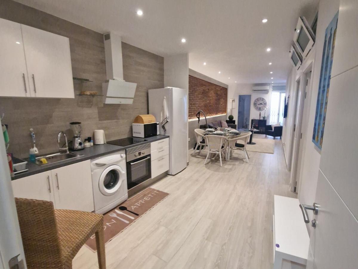 Barcelona,Apartamento Con Terraza Apartman L'Hospitalet de Llobregat Kültér fotó