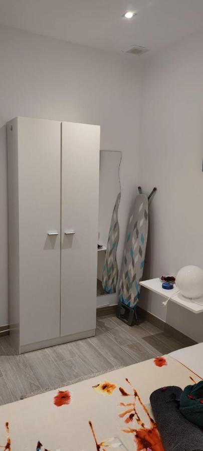 Barcelona,Apartamento Con Terraza Apartman L'Hospitalet de Llobregat Kültér fotó